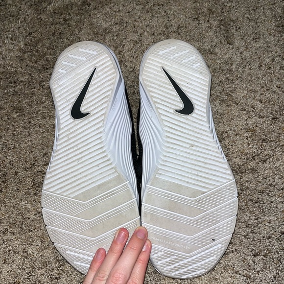 Nike Metcon lifting shoes 🤍 - Picture 5 of 5